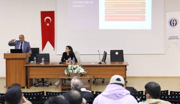 gaun haber merkezi prof dr altunbas dan dijital marka iletisimi konferansi