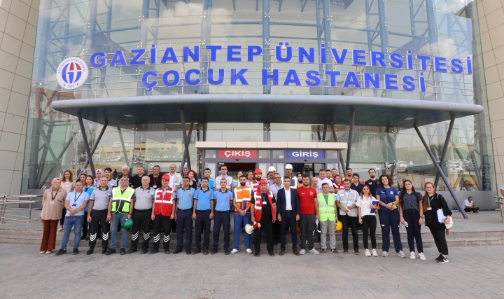 GAÜN Haber Merkezi GAÜN HASTANESİNDE DEPREM TATBİKATI